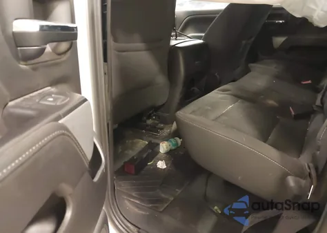 2018 Chevrolet Silverado 1500 2Lt из США, поврежденный, VIN 1GCVKREC0JZ115797